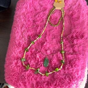 VINTAGE Peridot Stone Bundle. necklace made with peridot gemstones and shell b